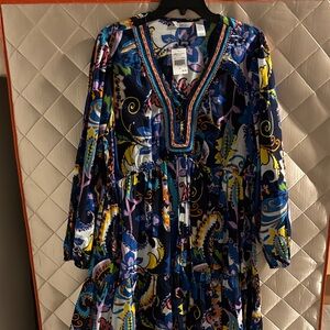 Kaktus Vibrant Long Sleeve Maxi Dress